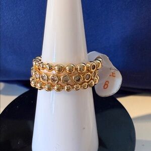 Elegant Gold-Tone Women's Ring